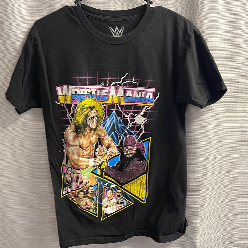Wrestle mania black tee shirts size small